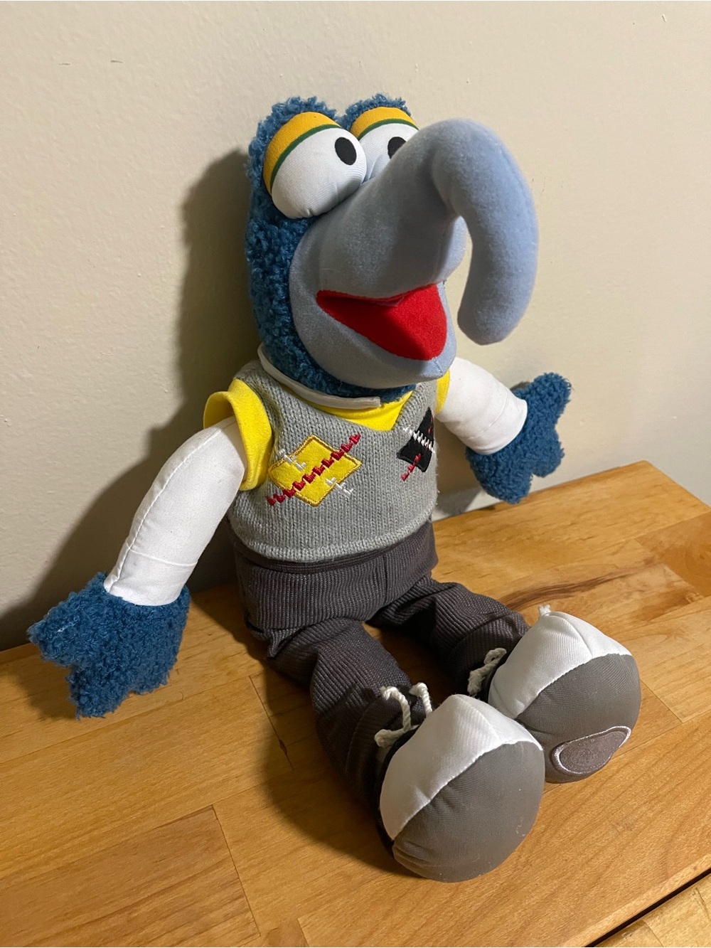 Original Disney Gonzo Plush Stuffed Doll Muppets Vest Hensen